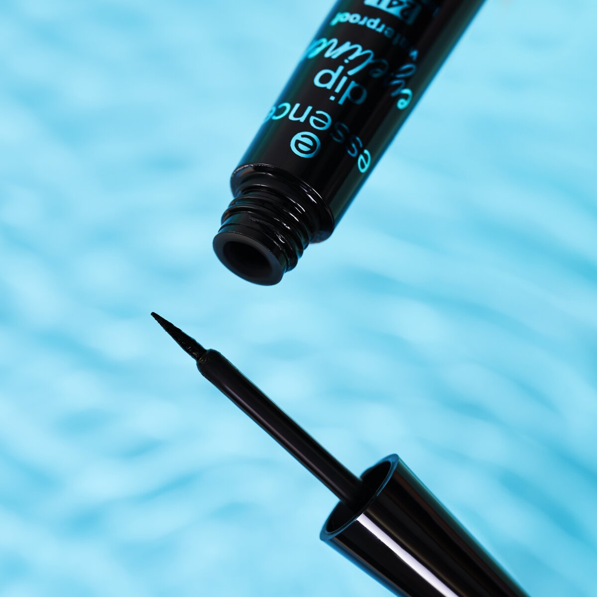 essence Dip Eyeliner Waterproof 24h Long-Lasting 01 essence Cosmetics