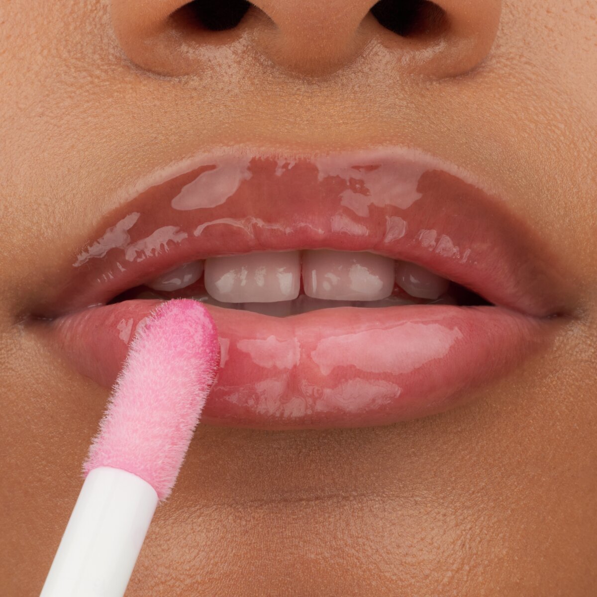 essence Hydra Kiss Lip Oil essence Cosmetics