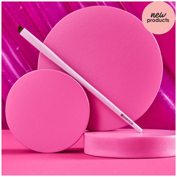 essence Eyeliner Brush 01 | Just Wing It essence Cosmetics