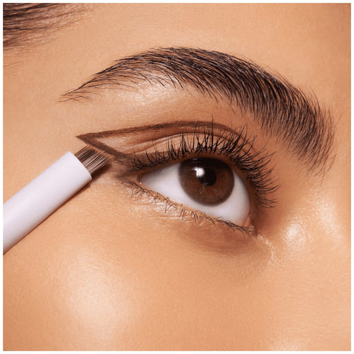 essence Eyeliner Brush 01 | Just Wing It Essence Cosmetics   