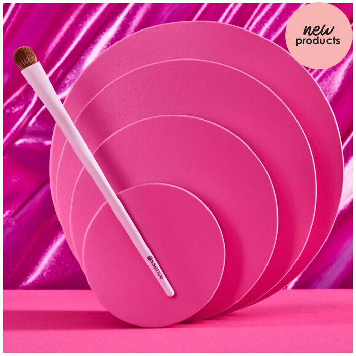 essence Eyeshadow Brush 01 | Throwing a little shade essence Cosmetics