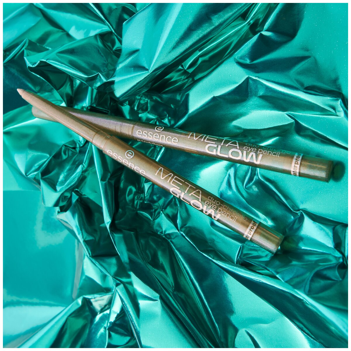 essence Meta Glow Duo-Chrome Eye Pencil essence Cosmetics