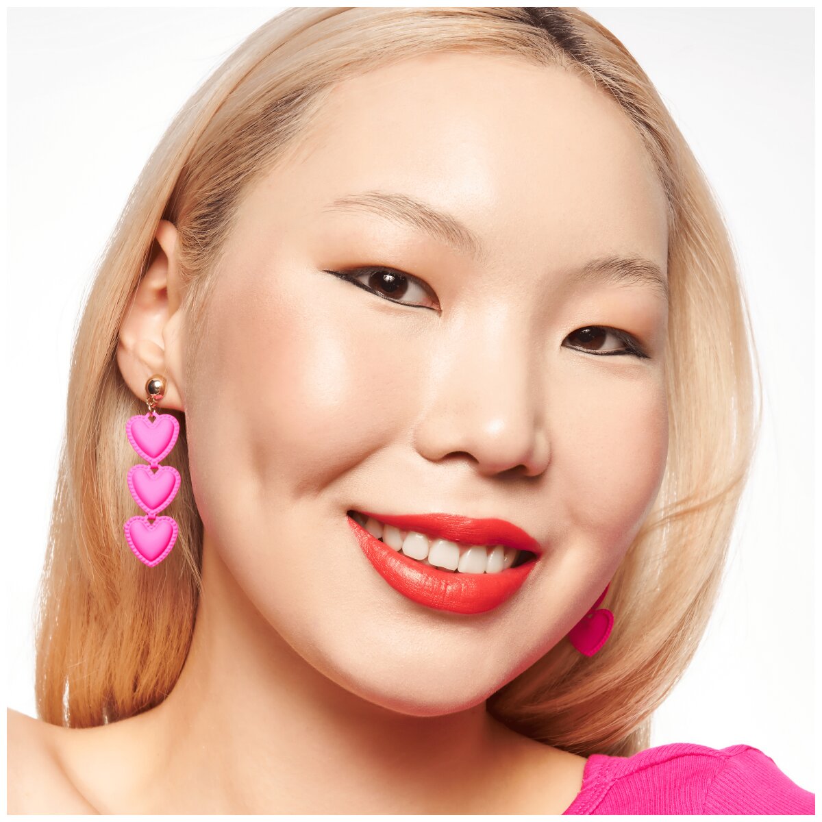 essence Baby Got Glow Liquid Highlighter essence Cosmetics