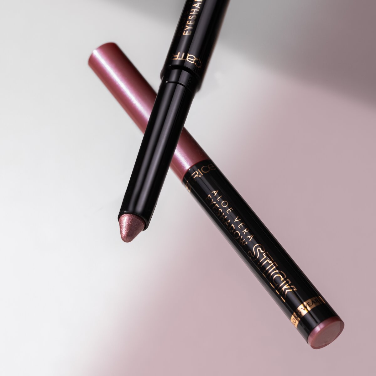 Catrice Aloe Vera Eyeshadow Stick Catrice Cosmetics