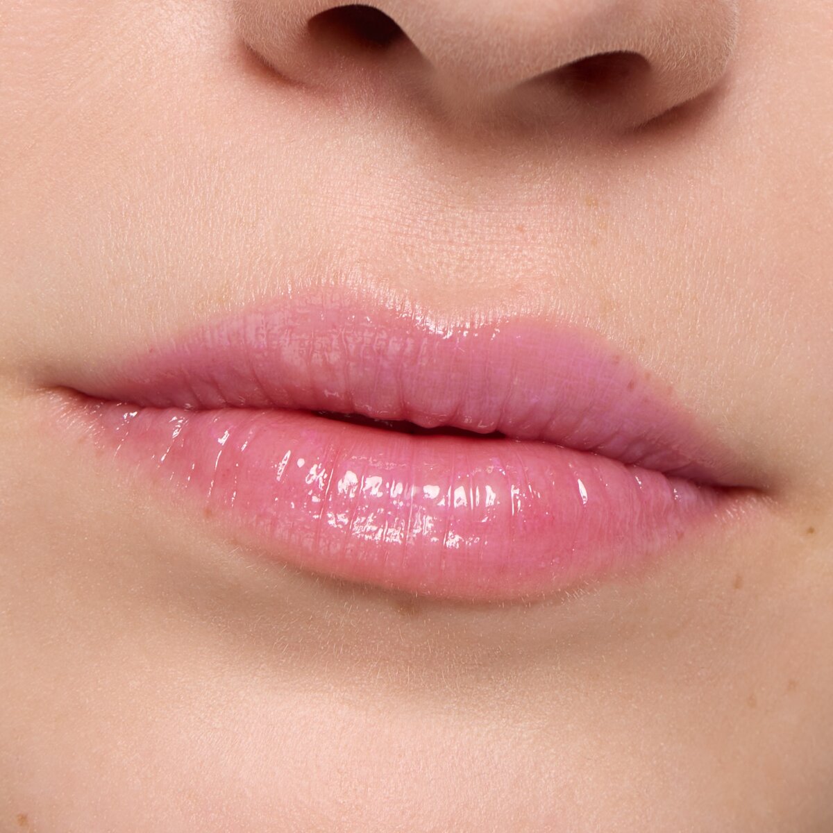 essence Juicy Bomb Glossy Butter Balm essence Cosmetics