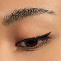 essence Quick Wing! Stamp Eyeliner 01 essence Cosmetics