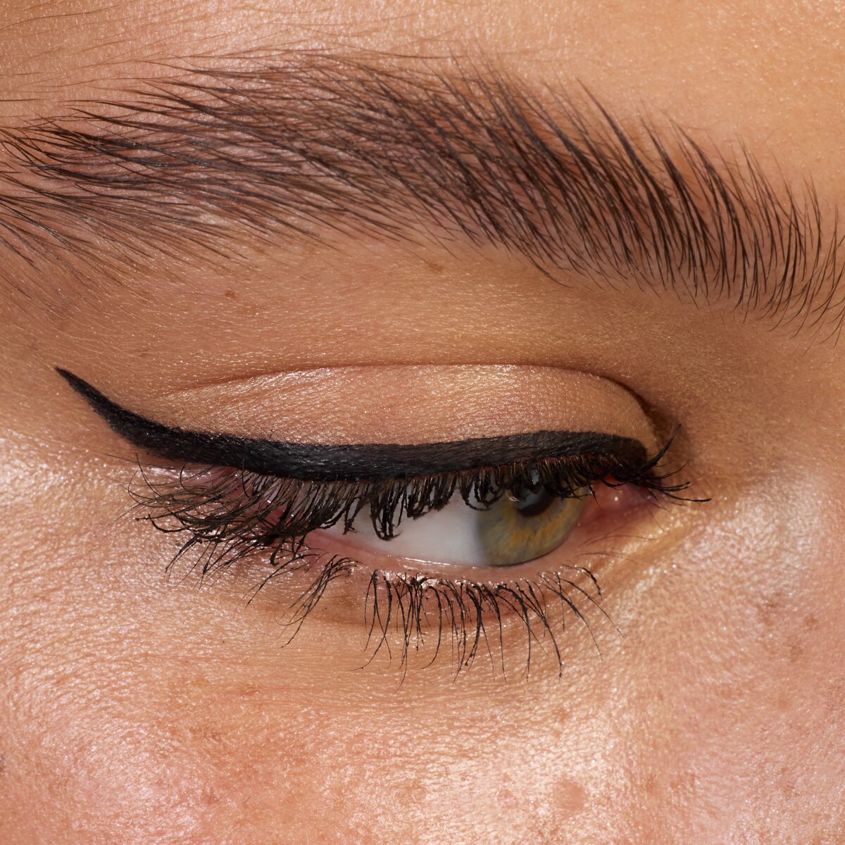 essence Quick Wing! Stamp Eyeliner 01 essence Cosmetics