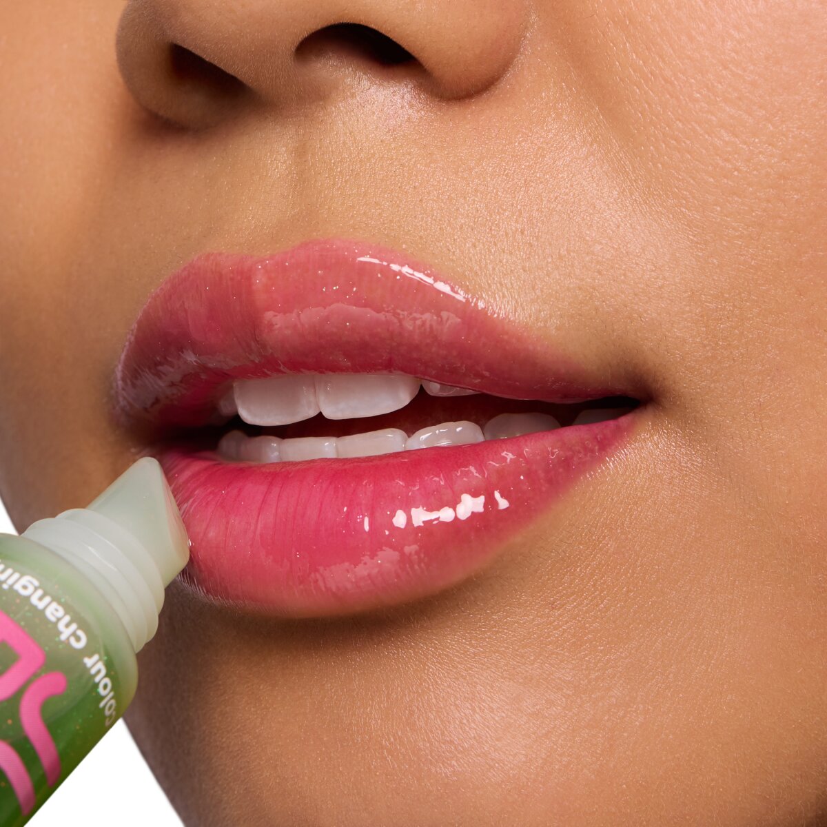 essence Juicy Bomb Shiny Lipgloss essence Cosmetics