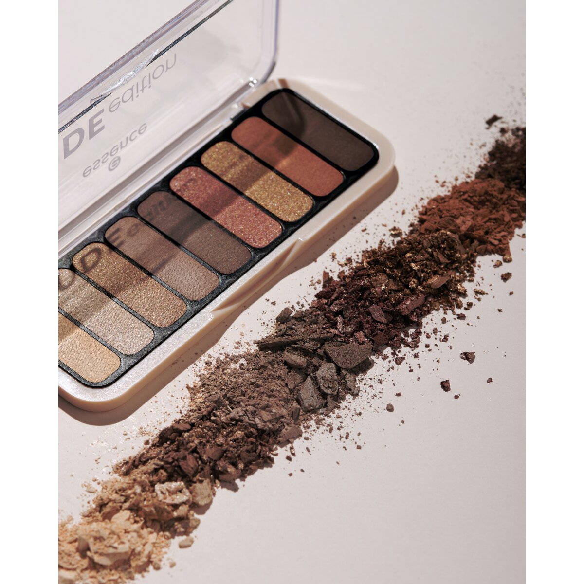 essence The Nude Edition Eyeshadow Palette | 10 essence Cosmetics