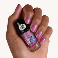 essence Holo Bomb Effect Nail Lacquer essence Cosmetics   