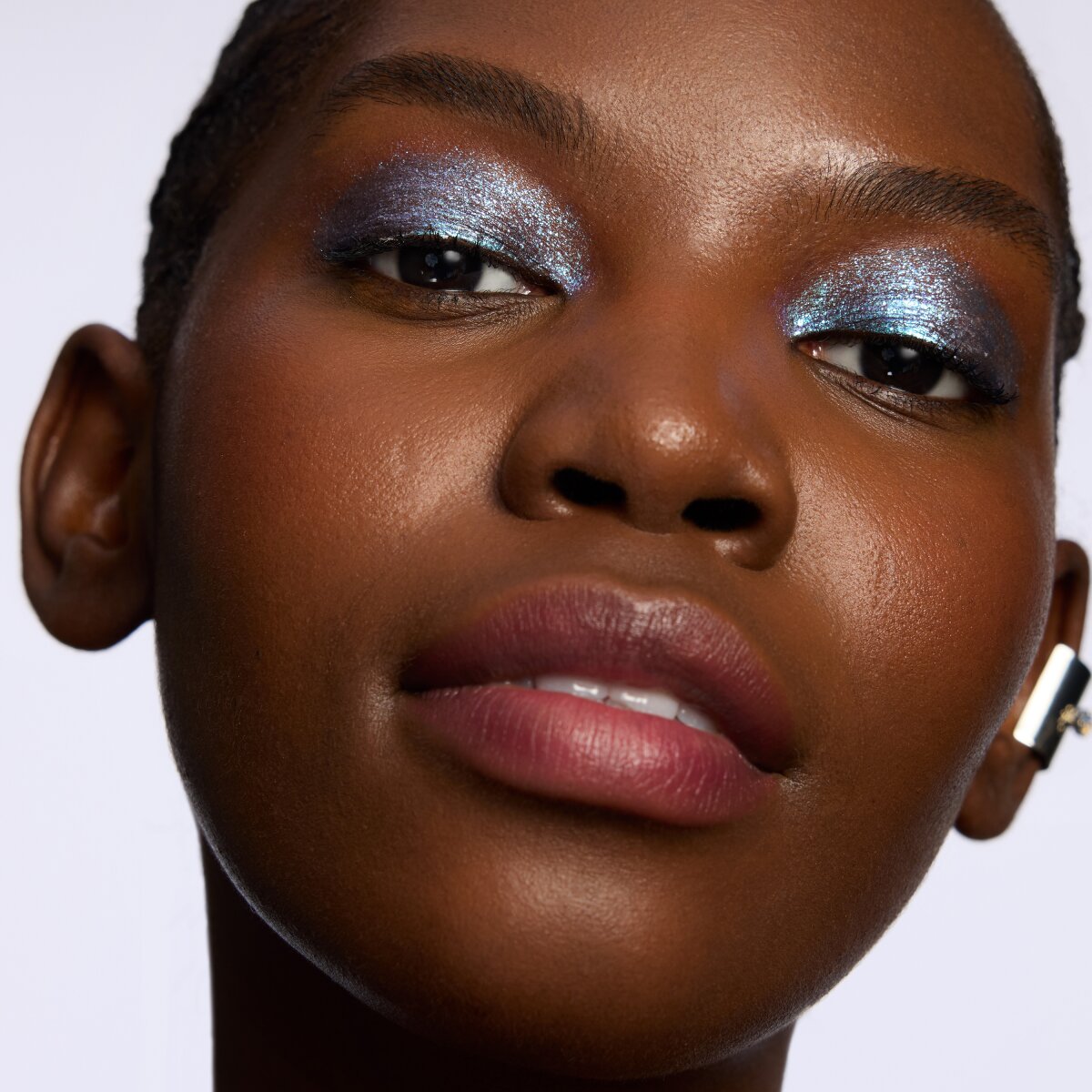 Catrice Space Glam Liquid Chrome Eyeshadow Catrice Cosmetics   