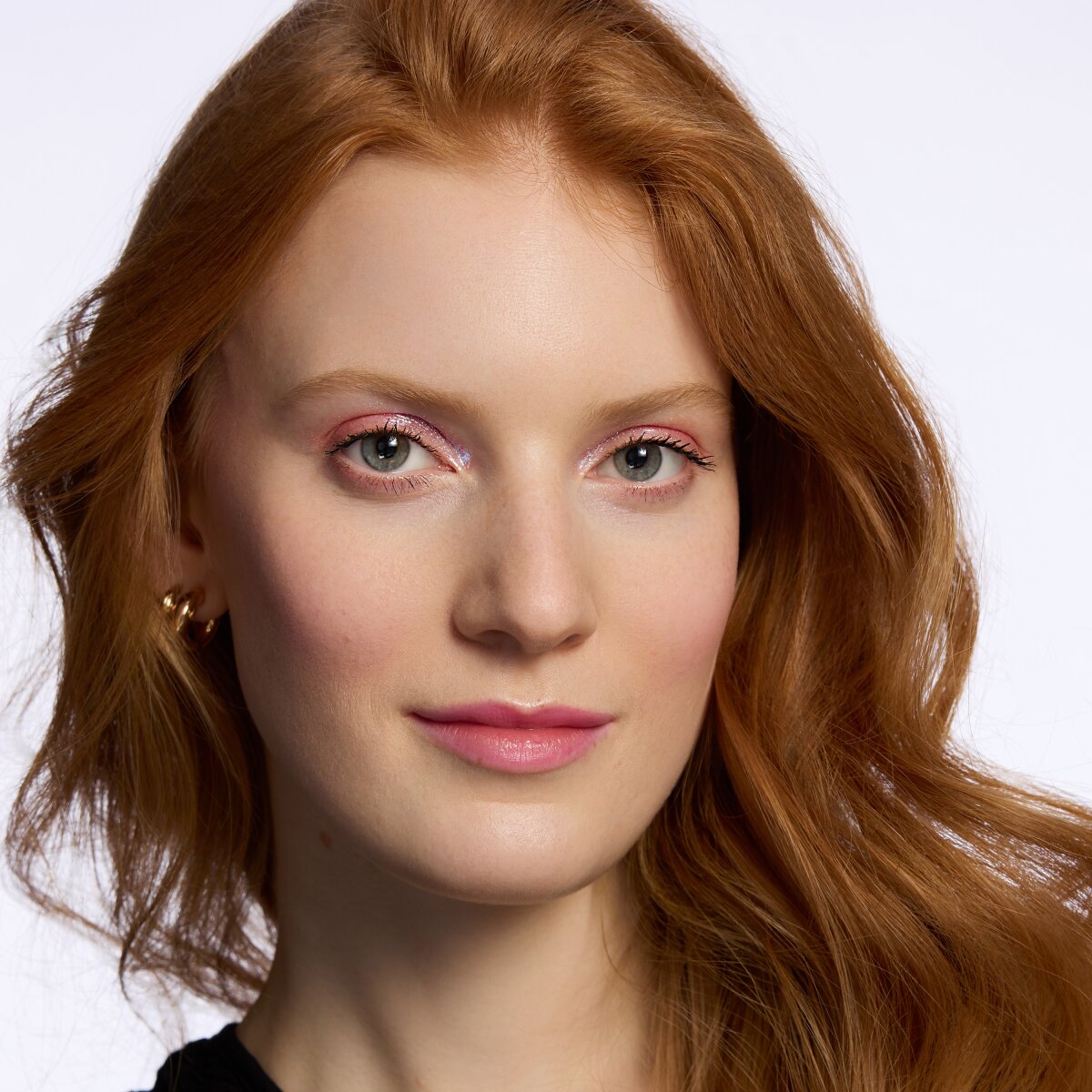 Catrice Space Glam Liquid Chrome Eyeshadow Catrice Cosmetics   