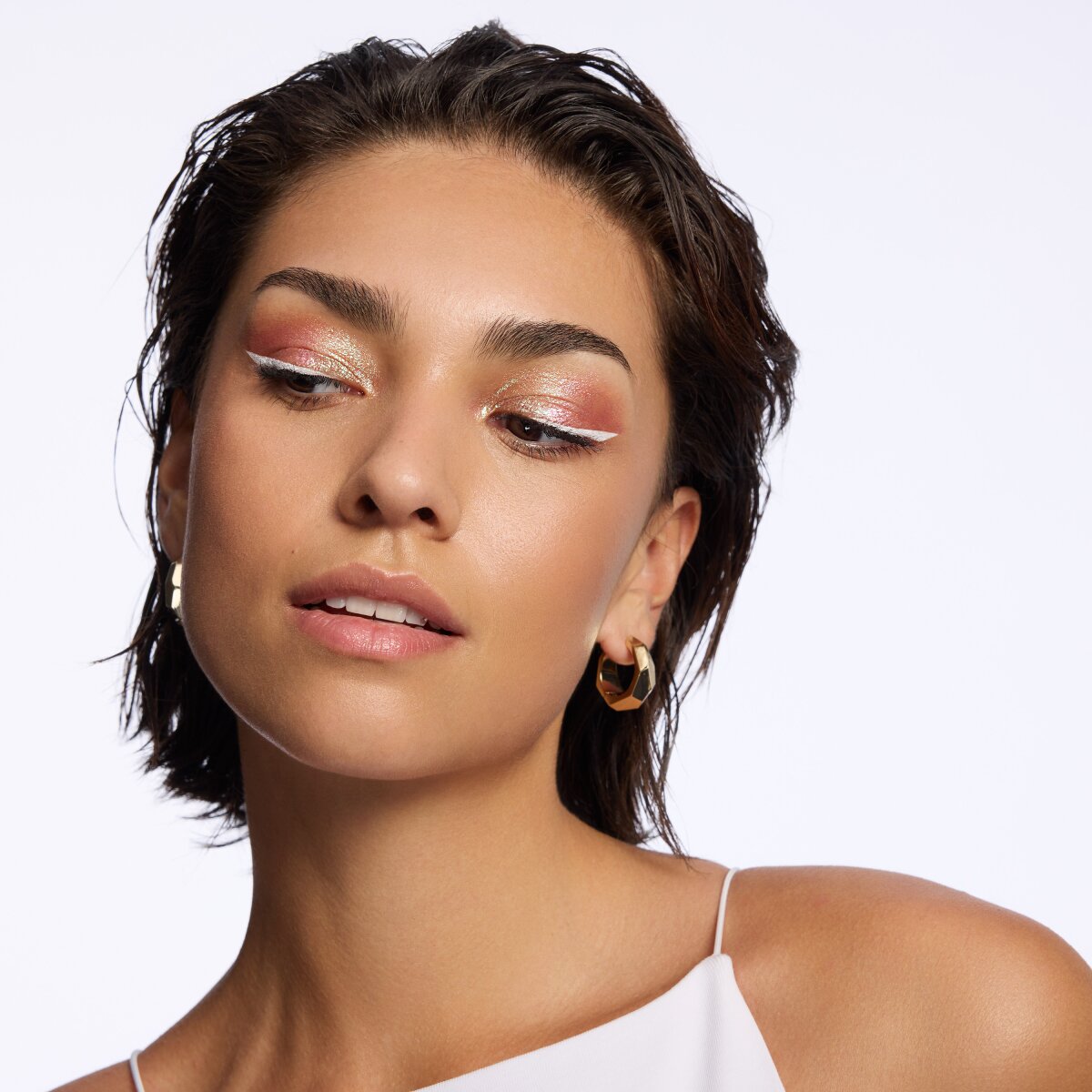 Catrice Space Glam Liquid Chrome Eyeshadow Catrice Cosmetics   