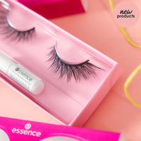 essence Cateyes! false lashes essence Cosmetics   