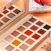 essence Blooming Wings Eyeshadow Palette 03 essence Cosmetics   