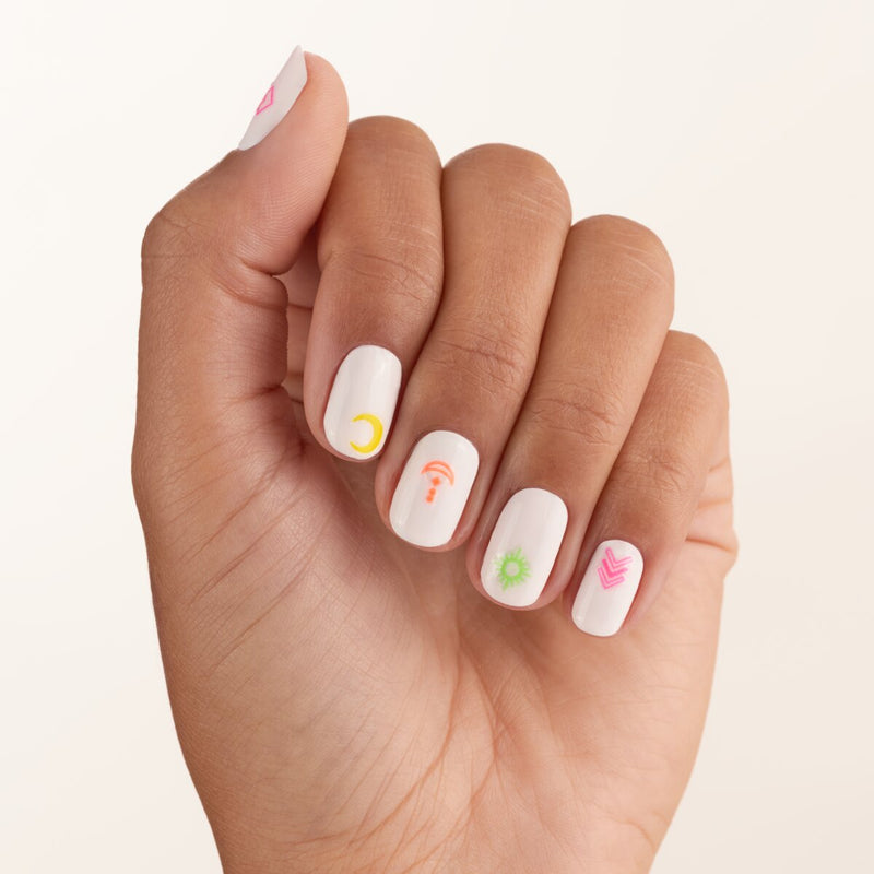 13 Best Nail Wraps & Stickers That Are Long-Lasting & Easy to Apply |  Glamour